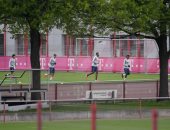 أسبوع كورونا × 10 صور.. بوريس جونسون يتجول فى شوارع لندن بعد تعافيه.. عودة الحياة لملاعب إيطاليا وألمانيا بعد التوقف.. جامعة أوهايو تنظم حفلا طلابها عبر الإنترنت.. ووقفة احتجاجية فى كاليفورنيا لإلغاء الحظر