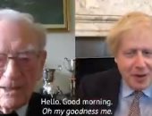 رئيس الوزراء البريطاني يتحدث مع محارب خاض الحرب العالمية 2 يبلغ 102 عاما.. فيديو