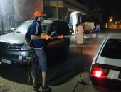 صور.. شباب كفر سعد بالقليوبية يعقمون شوارع قريتهم ضد كورونا