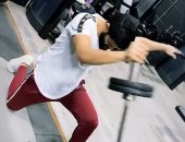 شاهد.. صالح جمعة يتدرب منفرداً فى الجيم للحفاظ على لياقته