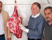 ضبط لحوم مجمدة بدون بيانات وأخرى خارج السلخانة خلال حملة تموينية بالدقهلية  