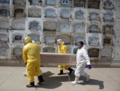 مقابر جماعية لضحايا فيروس كورونا فى بيرو