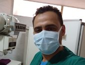 الجيش الأبيض.. "محمود" فنى أشعة على خط مواجهة كورونا بمستشفى مشتول بالشرقية