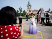 منتجع ديزنى لاند بشنجهاى يفتح أبوابه أمام الزائرين 