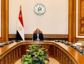 الاكتفاء الذاتى من المحاصيل هدف استراتيجى ومنهج ثابت للدولة.. السيسى يوجه بتدعيم منظومة مراكز تجميع الألبان على مستوى الجمهورية.. ودعم المشروع القومى للبتلو ومضاعفة حجم الإنتاج وتعظيم رقعة الأراضى الزراعية