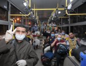 الفوج العاشر للعائدين من الكويت يصل مدينة طلاب جامعة القاهرة لقضاء فترة العزل