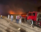 السيطرة على حريق مصنع الأسفنج بالعبور وانهياره بالكامل وبدء أعمال التبريد