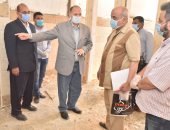 محافظ أسيوط يتفقد أعمال إنشاء بعض المدارس وأعمال الرصف بقرية مسارة بديروط 
