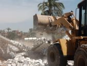 صور .. حملات لإزالة التعديات على الأراضى الزراعية وأملاك الدولة بسوهاج