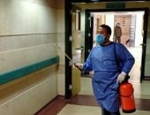 لمواجهة كورونا "عمرو" يشارك بصورة تعقيم مستشفى القصر العينى