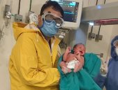 "محمد" أول طفل يولد داخل الحجر الصحى لـ"كورونا" بأسوان