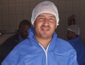 الجيش الأبيض.. "ياسر " مسعف على خط مواجهة كورونا بإسعاف نجع حمادى