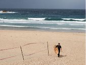 العالم هذا المساء.. البرازيل تخصص صناديق صحية لموتى كورونا.. إعادة فتح شواطئ سيدنى بأستراليا بعد تخفيف إجراءات مواجهة الفيروس.. تايلاند تعيد فتح المساجد خلال العشر الأواخر من رمضان وسط إجراءات وقائية مشددة