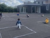 العزل فى مربع.. طريقة مبتكرة لوقاية الطلاب من كورونا بمدارس فرنسا.. صور