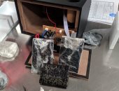 صور.. جمارك الطرود البريدية تضبط محاولتى تهريب كمية من مخدر وزيت الحشيش