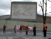 من أجل تخليد "بيكاسو".. نشطاء يتظاهرون ضد قرار هدم مبنى حكومى فى النرويج