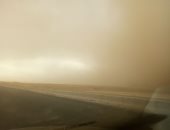  قارئ يشارك صحافة المواطن بصور للعاصفة الرملية على طريق الصعيد الحر