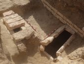 الأثار: الكشف عن مقبرة فريدة ترجع للعصر الصاوى فى منطقة البهنسا