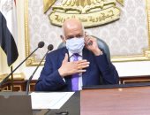 رئيس البرلمان للنواب:" ده مش وقت بيانات عاجلة إحنا فى ظروف غير عادية".. صور