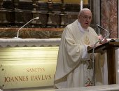 البابا فرنسيس يشيد بالقديس يوحنا بولس فى ذكرى مئوية مولده .. صور