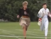 فيديو نادر.. الأميرة ديانا تكسر قواعدها الملكية وتشارك في ماراثون الأمهات