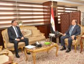 وزير التنمية المحلية: التقيت محافظ الدقهلية منذ 9 أيام والتزمنا بالإجراءات الاحترازية
