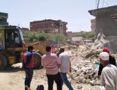 صور.. إزالة 23 حالة تعد على الاراضى الزراعية وأملاك الدولة بالبحيرة