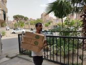 توزيع 200 كرتونة مواد غذائية بمبادرة جامعة حلوان لدعم العمالة اليومية
