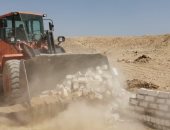 صور.. محافظ الأقصر تعلن إزالة 17 حالة تعدى بالبناء المخالف بمدن القرنة والطود