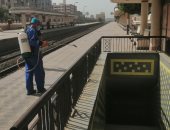 صور.. السكة الحديد تواصل أعمال تعقيم المحطات والقطارات ضد كورونا