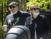 شاهد الظهور الأول لابنة نجم هارى بوتر روبرت جرينت