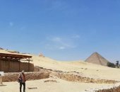 اكتشافات القرن الـ 20.. سقوط سائحة من فوق جوادها يكشف " مقابر بناة الأهرام"