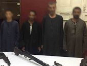 الداخلية تداهم بني رافع بأسيوط وتضبط جرينوف و5 هاربين