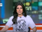 مذيعات إكسترا نيوز يرتدين "تي شيرتات" تحمل صور شهداء ملحمة البرث