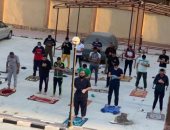 أطباء العزل يقيمون الصلاة فى الخلاء لإدخال البهجة على المرضى فى كفر الشيخ