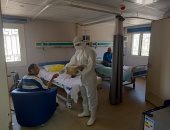 بالعصائر والشكولاتة.. مستشفى الحجر الصحي بقها يحتفل بعيد الفطر مع المرضي