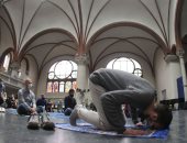 كنيسة ألمانية تستضيف صلاة الجمعة.. هل صلى المسلمون من قبل داخل كنائس؟