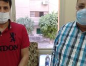 صور.. رئيس جامعة حلوان يشارك المصريين العائدين من الخارج الاحتفال بالعيد 