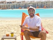 كهربا معزياً أوس أوس فى وفاة نجله: "رحم الله طفلكم وجعله من طيور الجنة"