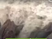 فيديو.. عواصف شديدة تؤدى إلى انهيار أحد السدود فى كوبا