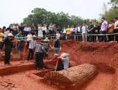 معا للأبد.. اكتشاف مقبرة لزوجين بينهما نافذة للتواصل منذ 1000 عام.. فيديو