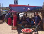 صور.. للوقاية من كورونا.. أحياء الإسكندرية تواصل فض وتعقيم الآسواق