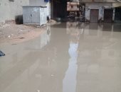 قارئ يشكو انتشار مياه الصرف الصحى بمنطقة عزبة العقارى بالإسكندرية