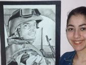 رنا تعبر عن موهبتها برسومات فنية وبورتريه للشهيد أحمد المنسى 