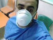 الجيش الأبيض.. "ياسين" ممرض بمستشفى جامعة قناه السويس فى مواجهة كورونا