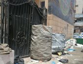 تراكم القمامة أمام قصر المجوهرات ومحطة ترام كلية الفنون بالإسكندرية