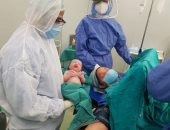 شاهد.. أول حالة ولادة لمصابة بكورونا فى المستشفيات التعليمية بالقاهرة