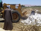 رئيس مدينة القرنة يعلن إزالة 17 قرار تعديات على الأراضى الزراعية
