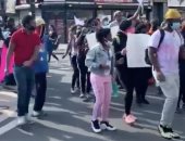 متظاهرون يعبرون عن رفضهم لوفاة جورج فلويد بـ"الرقص".. فيديو