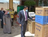 محافظ الدقهلية يسلم مستلزمات تجهيز عروسة من الأولى بالرعاية (صور)